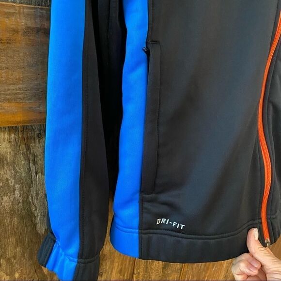 Nike XS Black Dri-Fit Windrunner Athletic Jacket - Picture 8 of 9